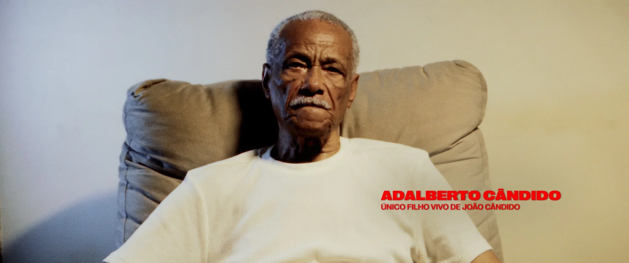 Frame identificado de Adalberto Cândido no documentário